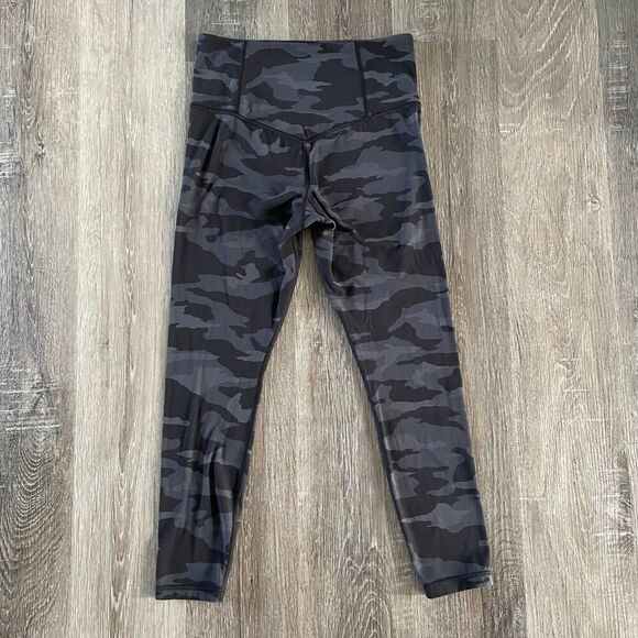 Athleta Elation Camo 7/8 Tight Grey 531310 - Size: Small - Picture 4 of 11